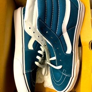 BRAND NEW:Vans Corsair/True White